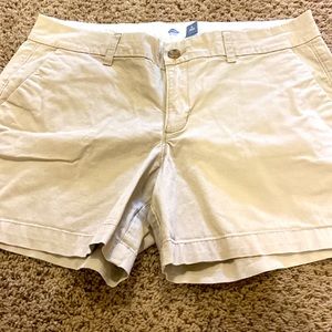 Old Navy-Khaki 5 inch Chino shorts